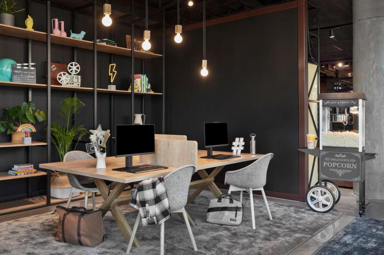 Moxy Szczecin City Extérieur photo